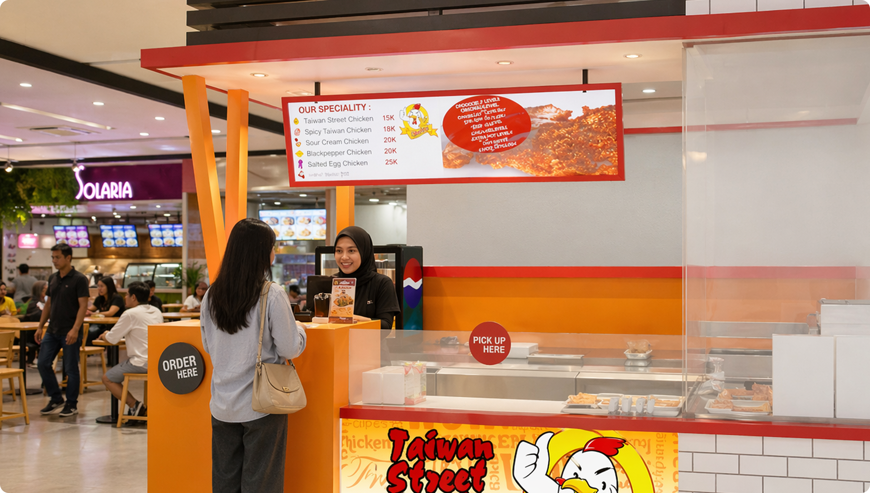 Booth open kitchen dengan papan menu di atasnya